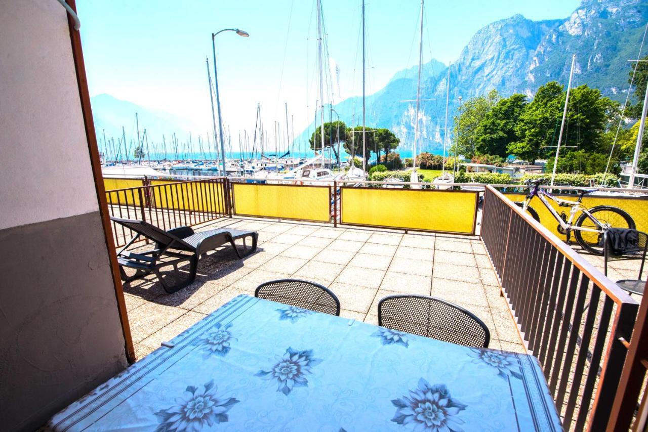 Residence Cristine Riva del Garda Exterior foto