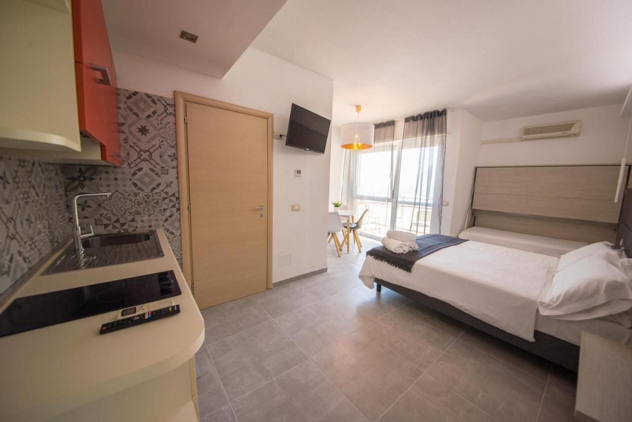 Residence Cristine Riva del Garda Exterior foto