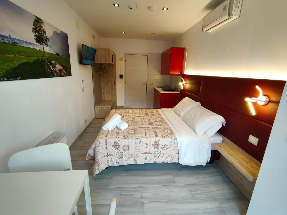 Residence Cristine Riva del Garda Exterior foto